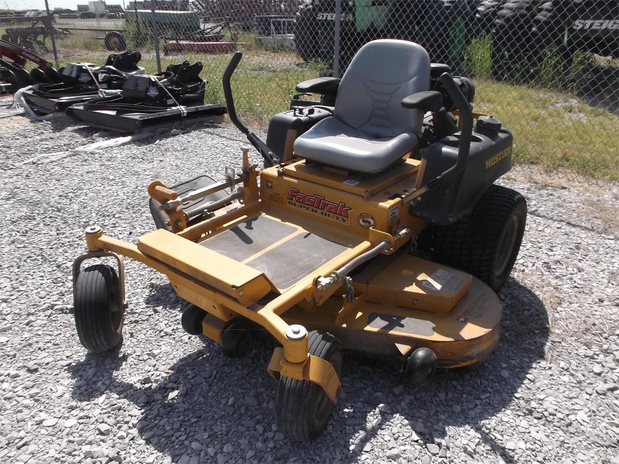 2008 Hustler FasTrak Equipment Image0