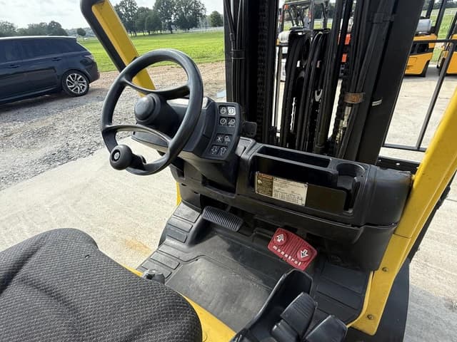 Image of Hyster Fortis 80 equipment image 4
