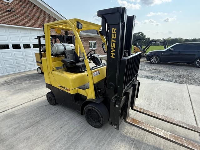 Image of Hyster Fortis 80 equipment image 1