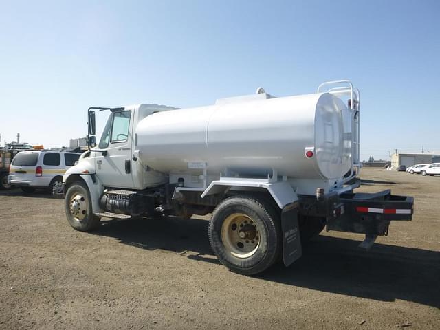 Image of International 4200 equipment image 3