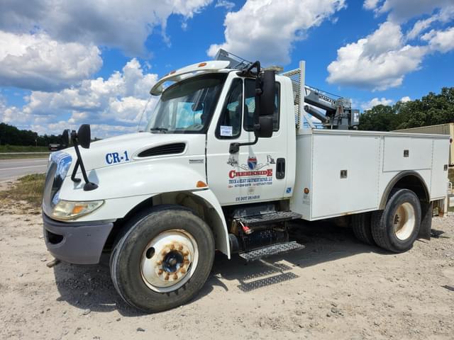 Image of International 4300 equipment image 2