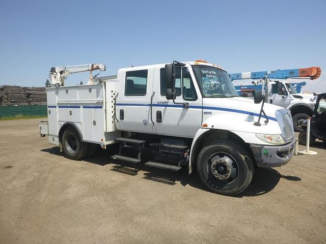 Image of International 4300 equipment image 1