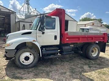 Main image International 4400