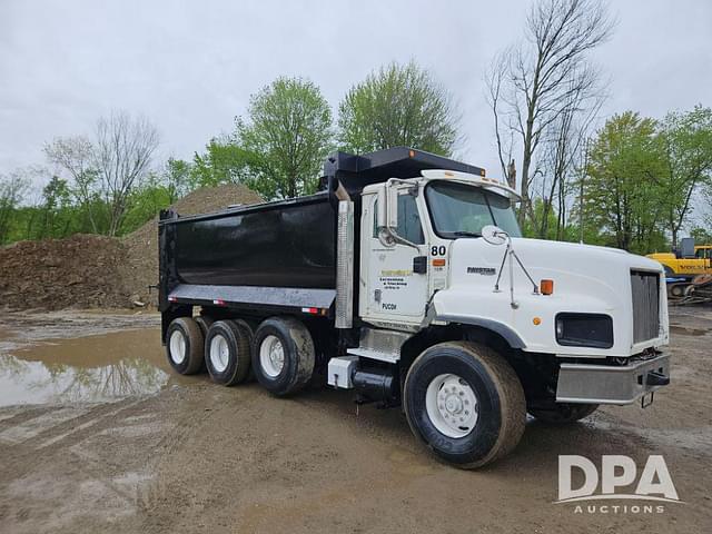 Image of International 5600 equipment image 1