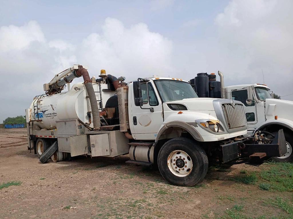 Image of International 7600 Primary image