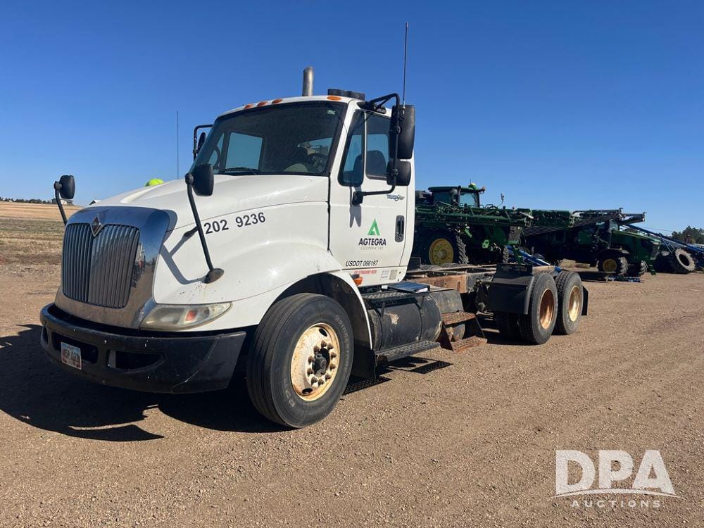 Main image International 8600