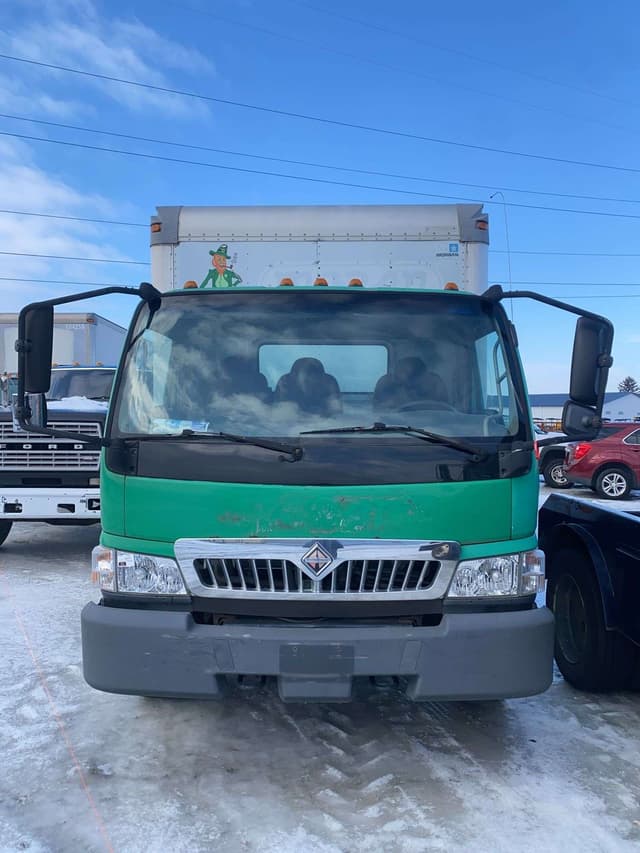 Image of International CF500 equipment image 1