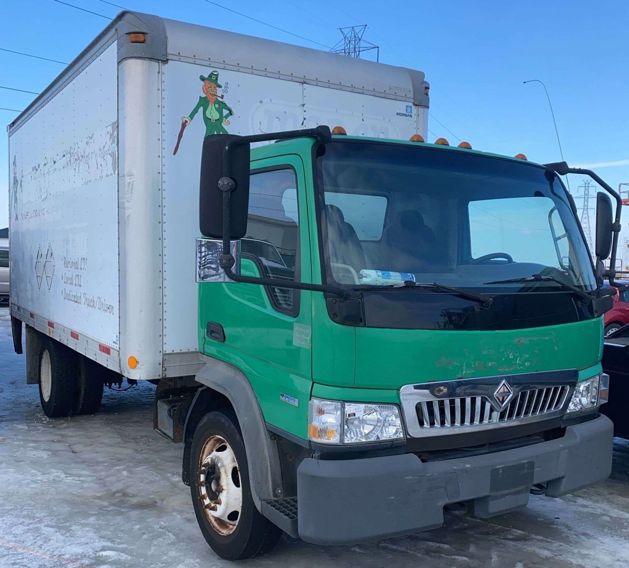 2008 International CF500 Equipment Image0