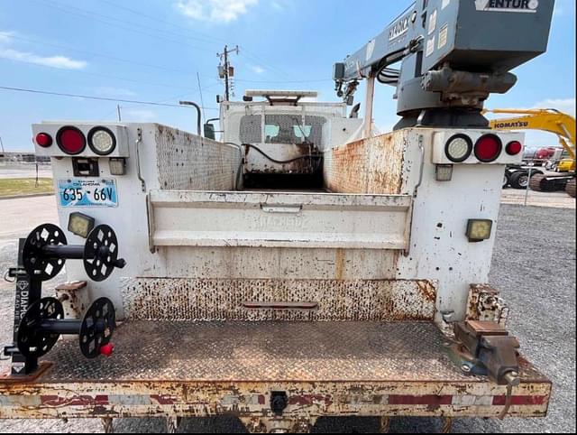 Image of International Durastar 4300 equipment image 4