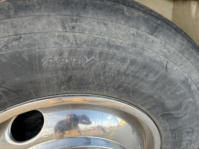 Image of International Durastar 4300 equipment image 3