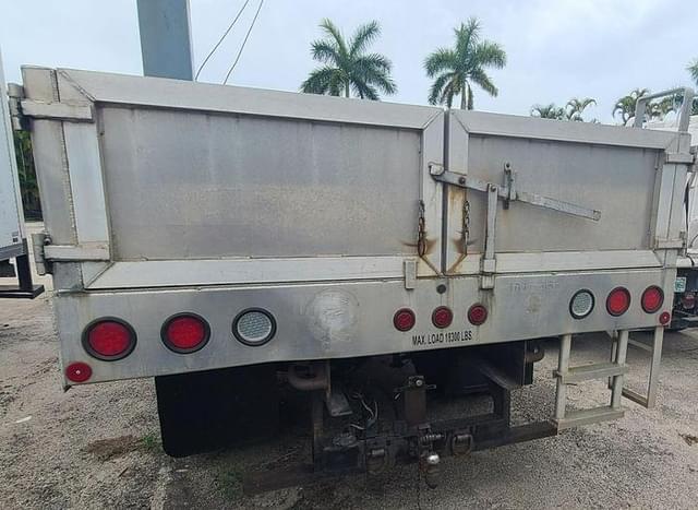 Image of International Durastar 4300 equipment image 3