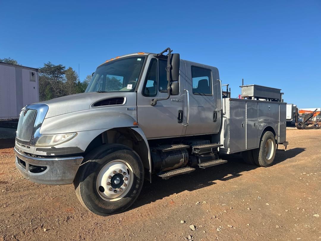 Image of International DuraStar 4400 Primary image