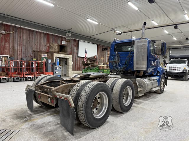 Image of International ProStar Premium equipment image 2