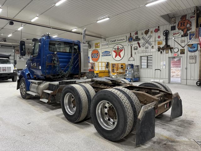 Image of International ProStar Premium equipment image 4