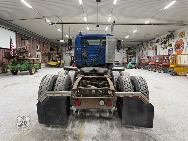 Image of International ProStar Premium equipment image 3