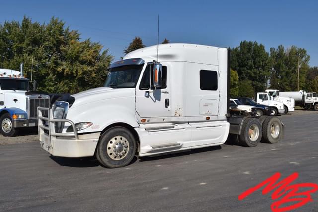 Image of International LF637 equipment image 1