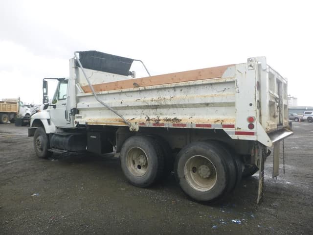 Image of International 7400 SBA equipment image 3