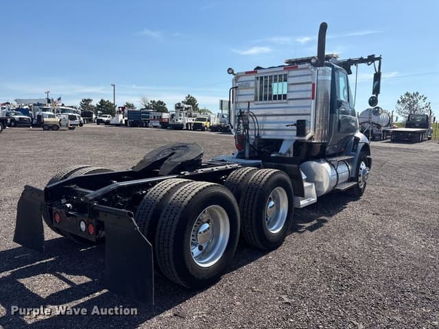 Image of International  Transtar 8600 equipment image 4