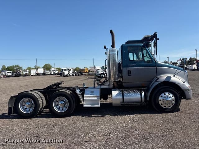 Image of International  Transtar 8600 equipment image 3
