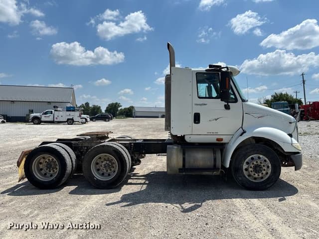 Image of International Transtar 8600 equipment image 3