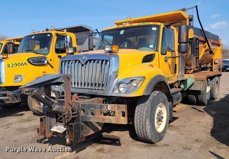 Main image International 7400 Workstar