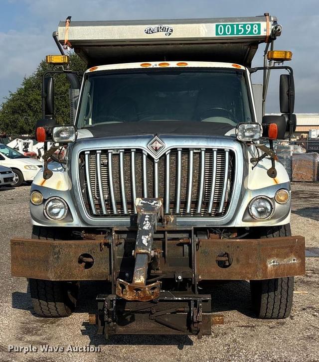Image of International Workstar 7400 equipment image 1