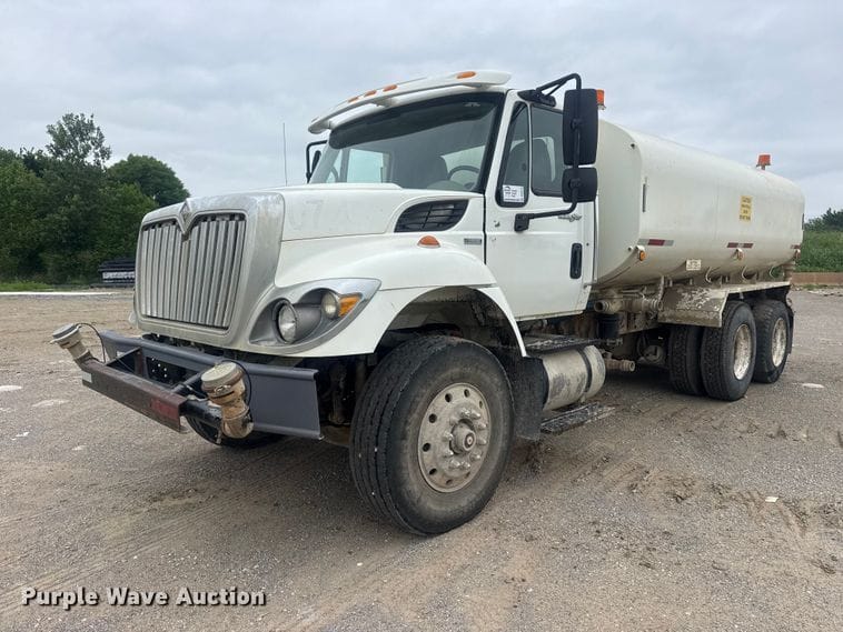 2008 International 7500 SBA Equipment Image0