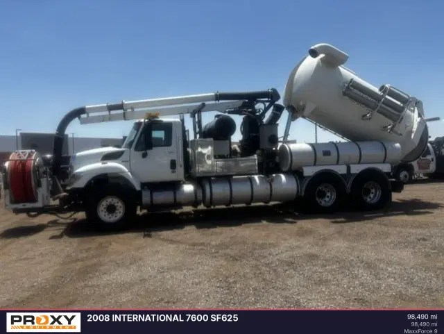 Image of International WorkStar 7600 equipment image 4