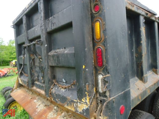 Image of International WorkStar 7600 equipment image 4