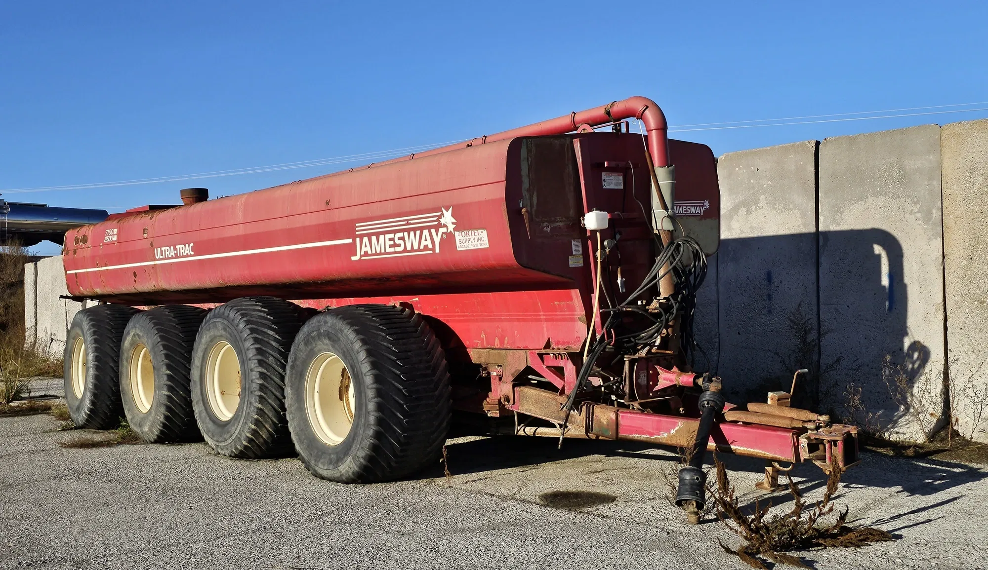 2008 Jamesway Ultra-Trac 8500 Equipment Image0