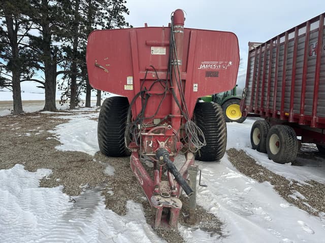 Image of Jamesway Ultra-Trac 7400 equipment image 1