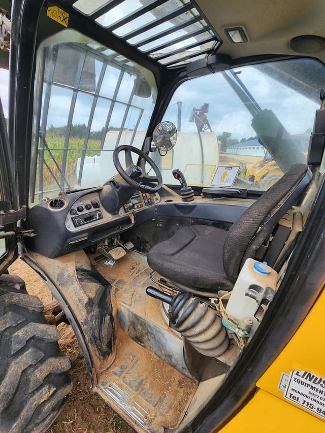Image of JCB 524-50 equipment image 4