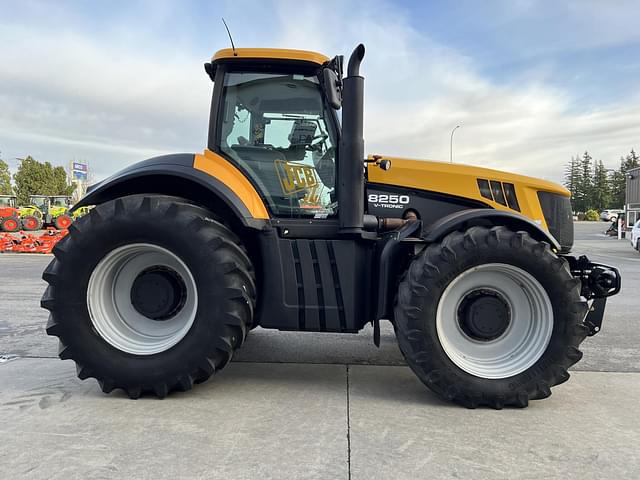 Image of JCB Fastrac 8250 equipment image 4