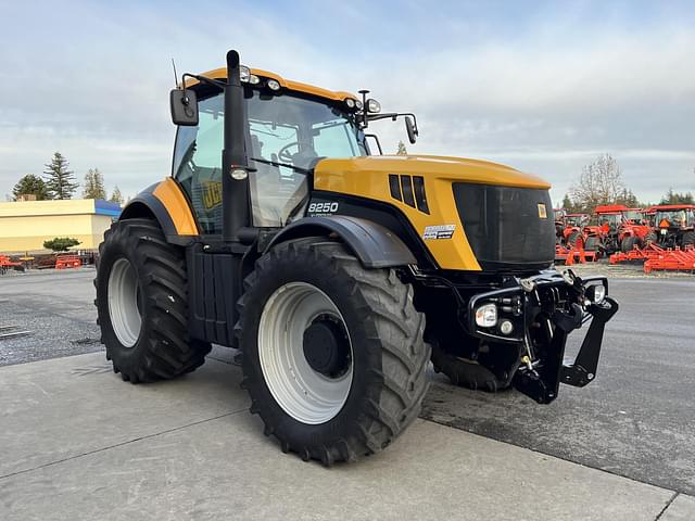 Image of JCB Fastrac 8250 equipment image 3