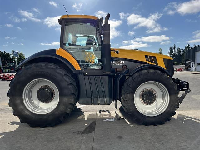 Image of JCB Fastrac 8250 equipment image 4