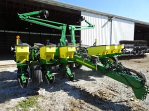 2008 John Deere 1760 Image