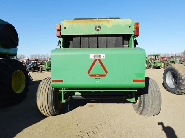 Image of John Deere 568 equipment image 3