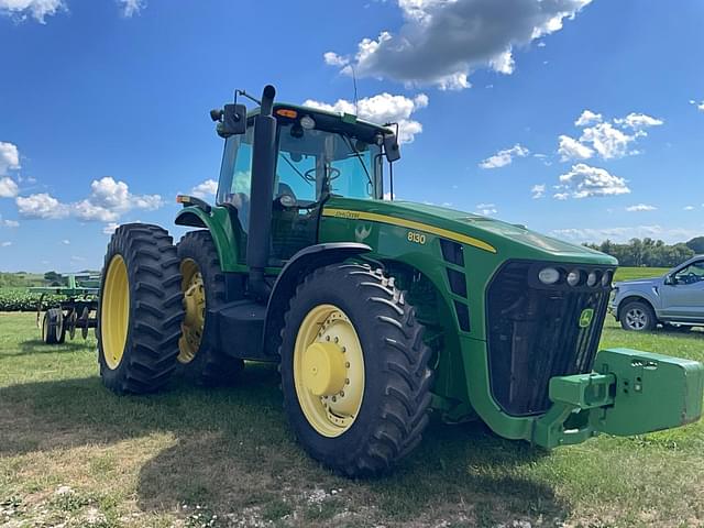 Image of John Deere 8130 equipment image 1
