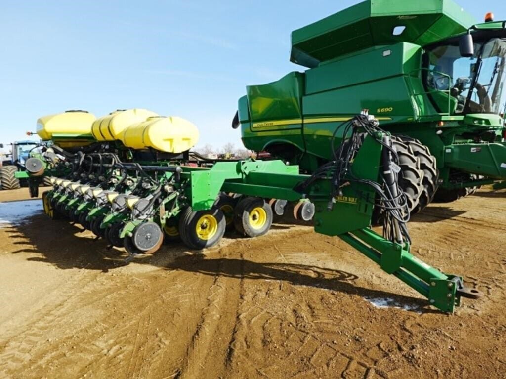 2008 John Deere DB60 Equipment Image0