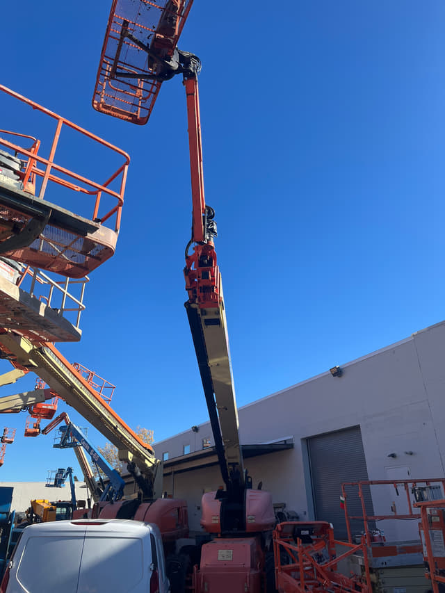 Image of JLG 1200SJP equipment image 2