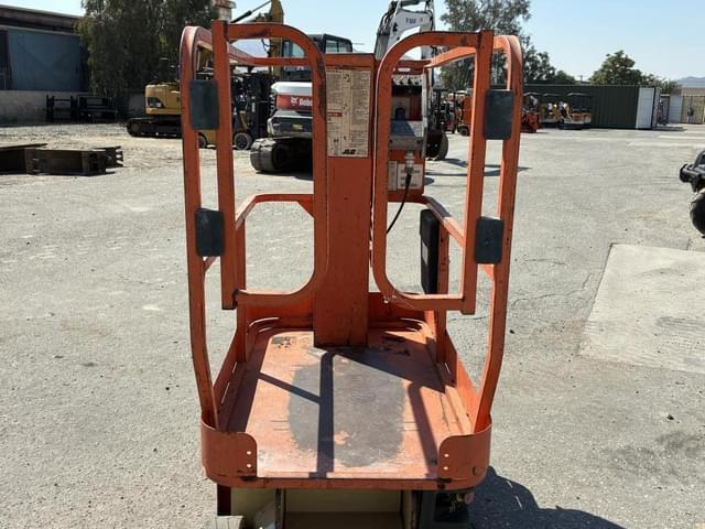 Image of JLG 1230ES equipment image 4