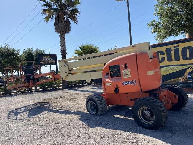 Image of JLG 450AJ equipment image 1