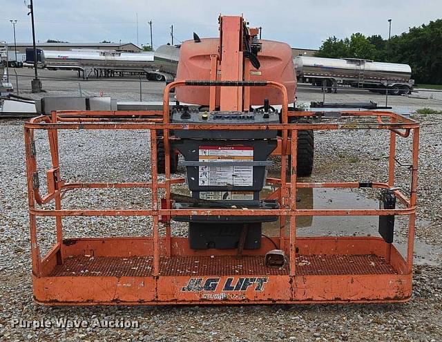 Image of JLG 460SJ equipment image 1