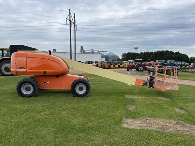 Image of JLG 600S equipment image 3