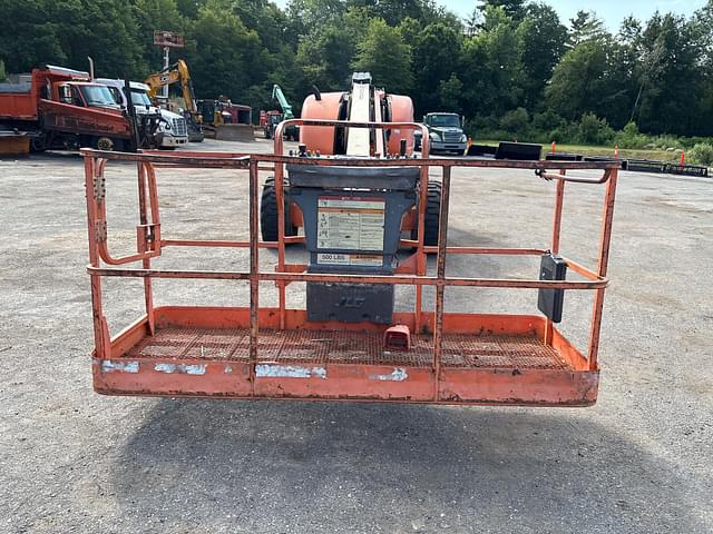 Image of JLG 600S equipment image 1