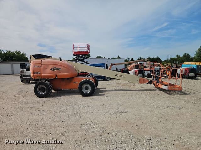 Image of JLG 600S equipment image 3