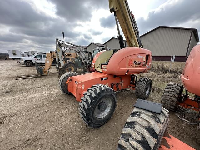 Image of JLG 600S equipment image 2