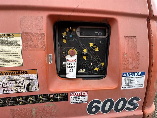 Image of JLG 600S equipment image 4