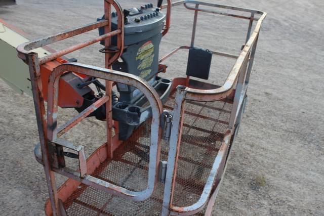 Image of JLG 600S equipment image 3