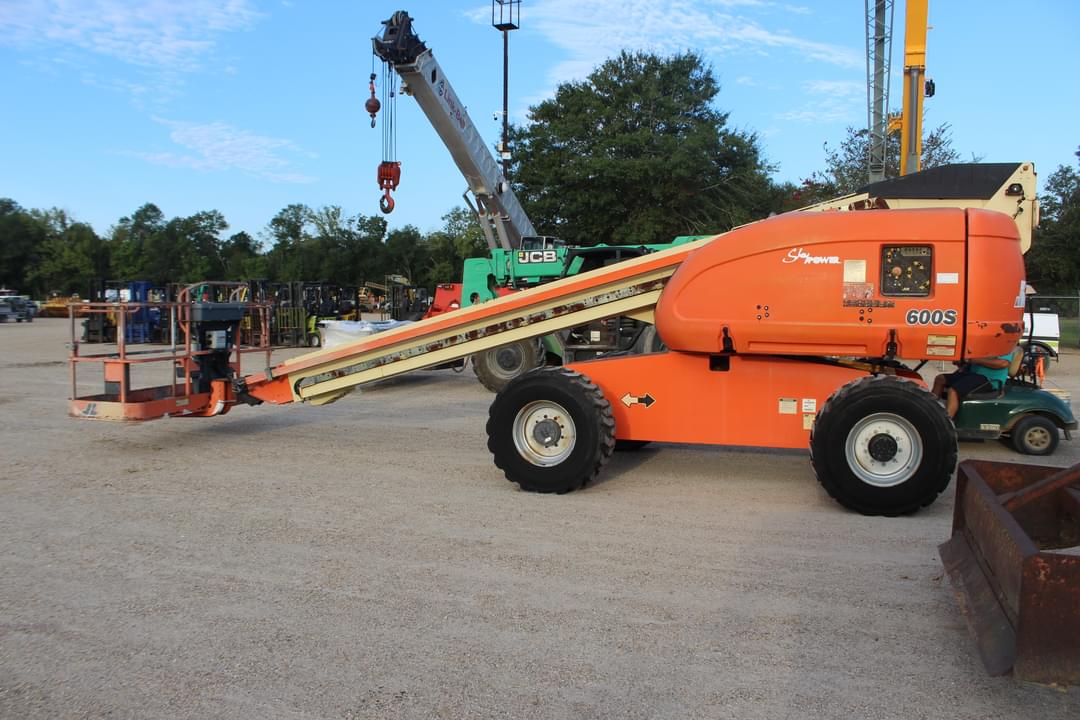 Image of JLG 600S Primary image